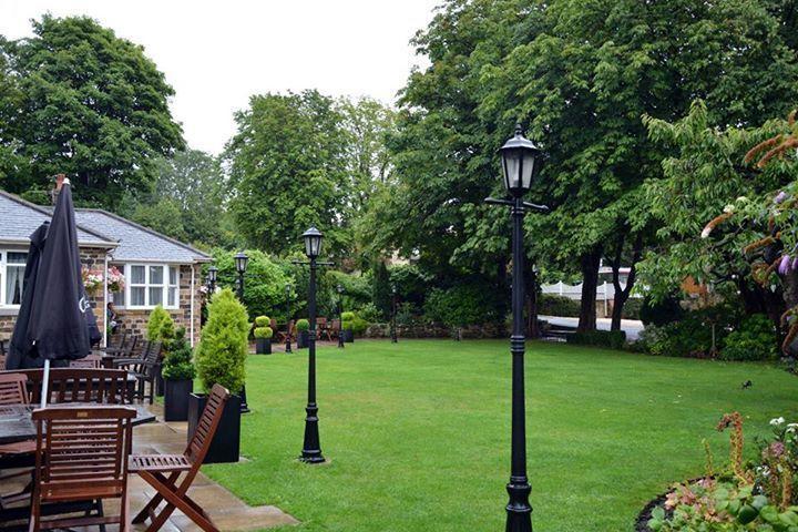 Dimple Well Lodge Hotel Wakefield Exteriör bild
